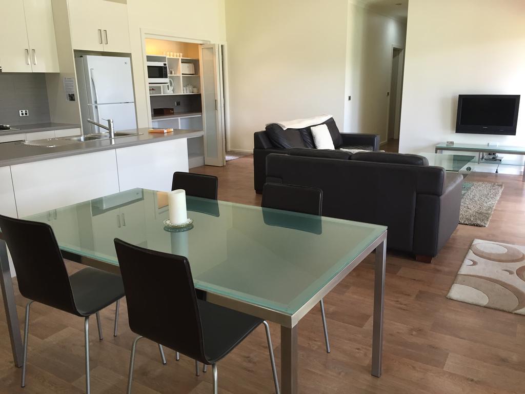 מואמה Riverspa Apartments מראה חיצוני תמונה