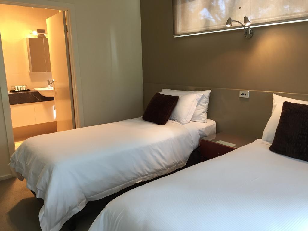 מואמה Riverspa Apartments מראה חיצוני תמונה