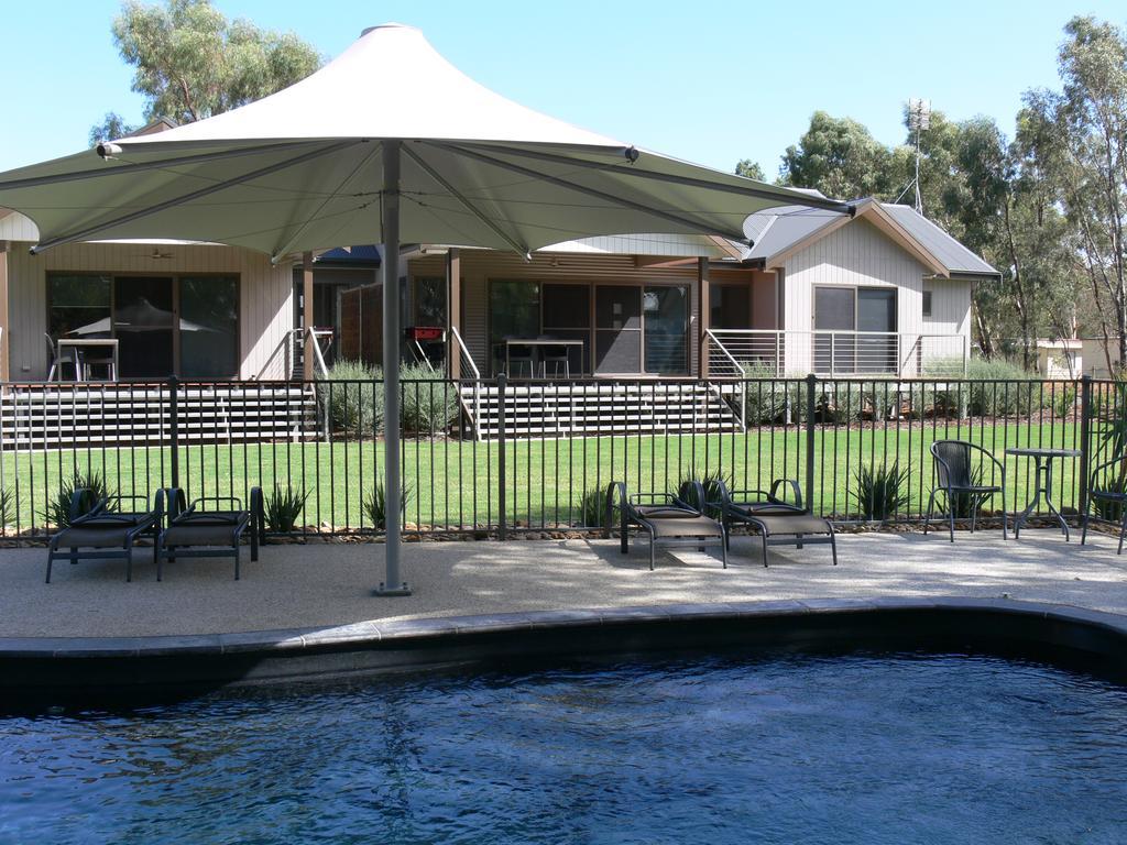 מואמה Riverspa Apartments מראה חיצוני תמונה